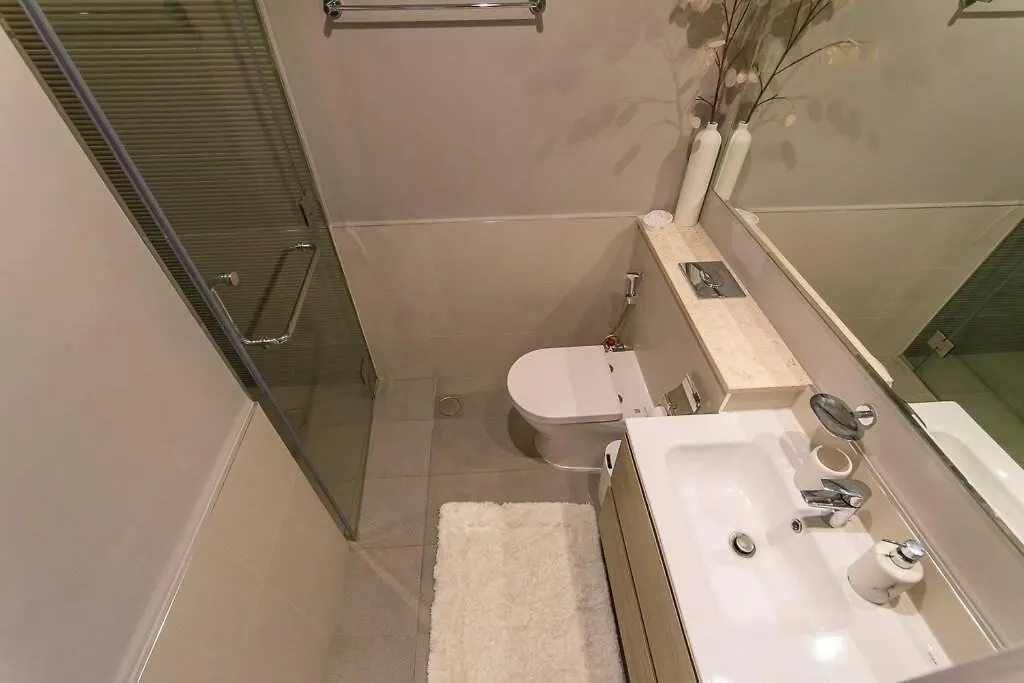 Convenient Location L Large Balcony L Great Pool Apartment Dubai