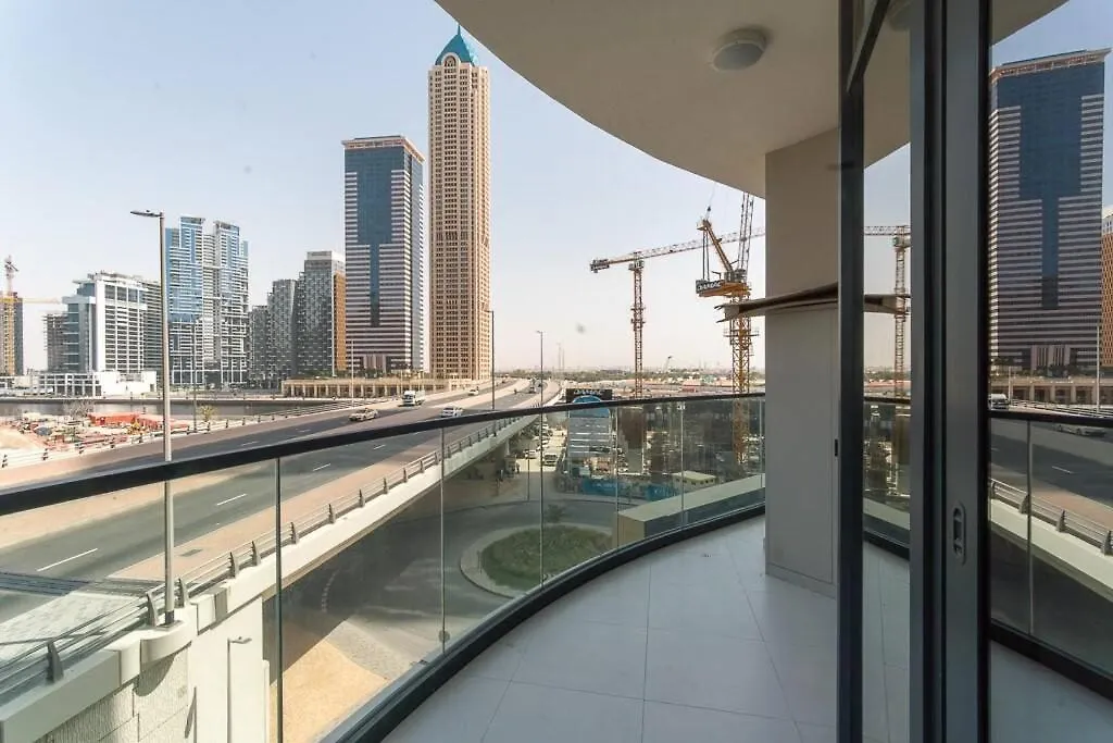 Convenient Location L Large Balcony L Great Pool Apartment Dubai 0*,  United Arab Emirates